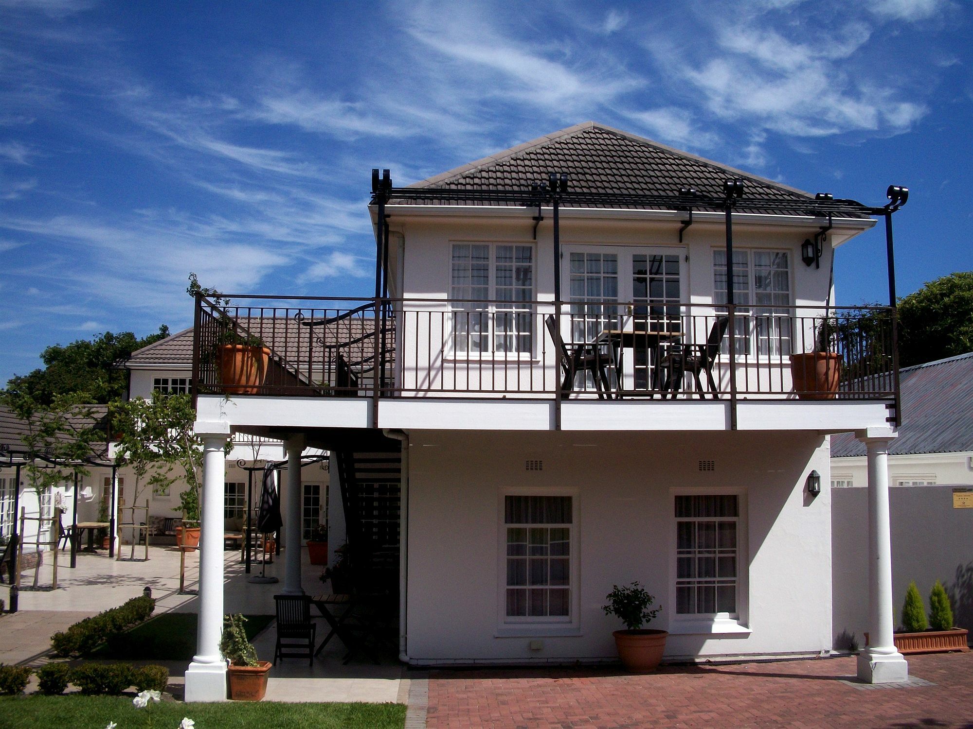 Constantia White Lodge Guest House Cape Town Exterior photo